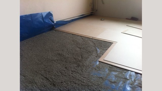 Ecopearls® voor het waterpas maken van de ondergrond.